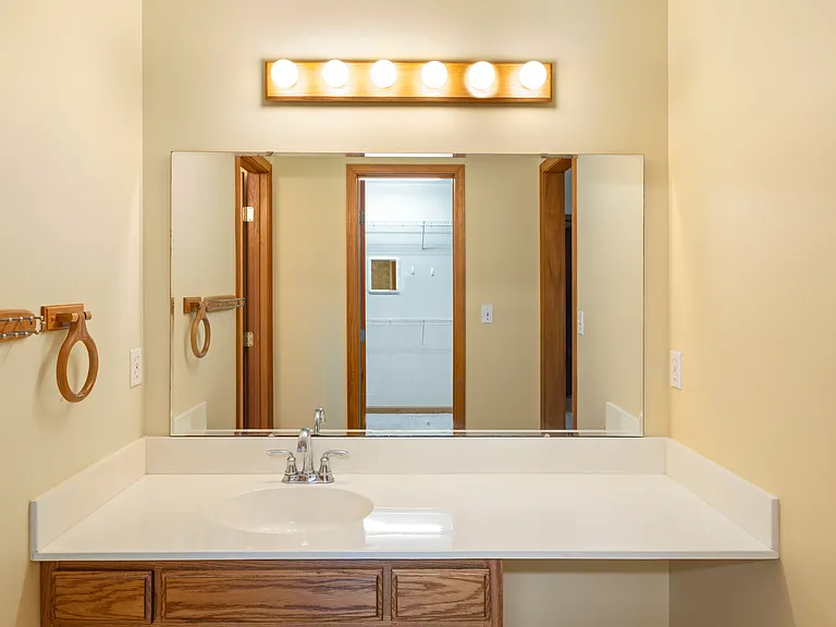 3442 Berkdale Dr — Photo 24