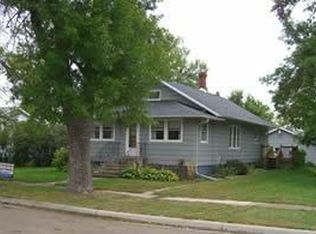 304 1st St W, Chokio, MN 56221