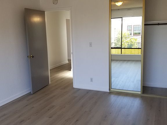3rd image of 574 7th Ave APT 3