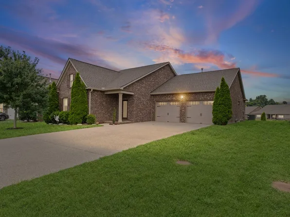 1353 Whispering Oaks Dr, Lebanon, TN 37090