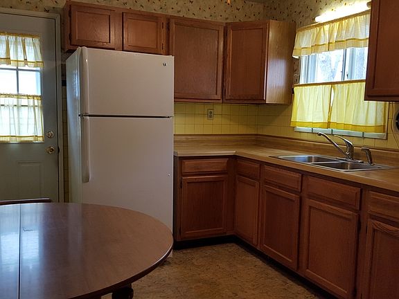 5th image of 1236 Bernard Ave