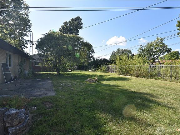 3rd image of 527 Koerner Ave