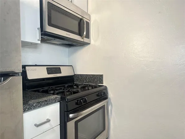 505 NE 30th St, Miami, FL