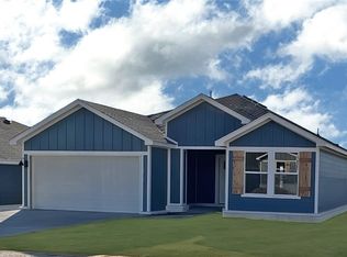 4505 W Glacier St, Fayetteville, AR 72704