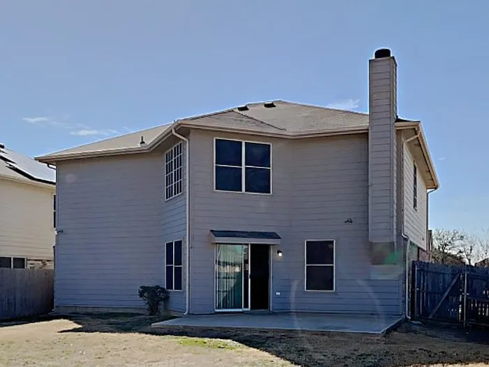 2101 Franks St — Photo 16