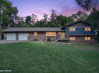1802 S Carole Ct, Peru, IN 46970