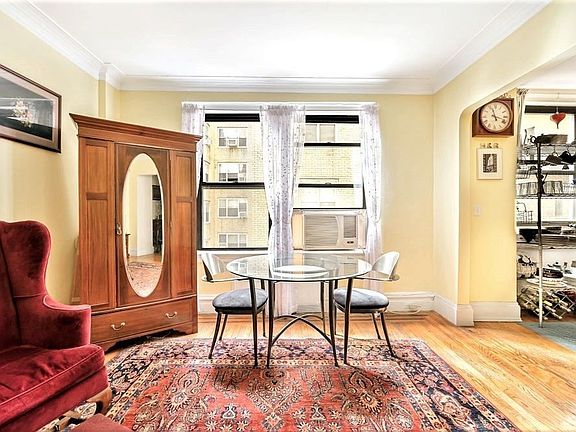 2nd image of 271 Lexington Ave #6D