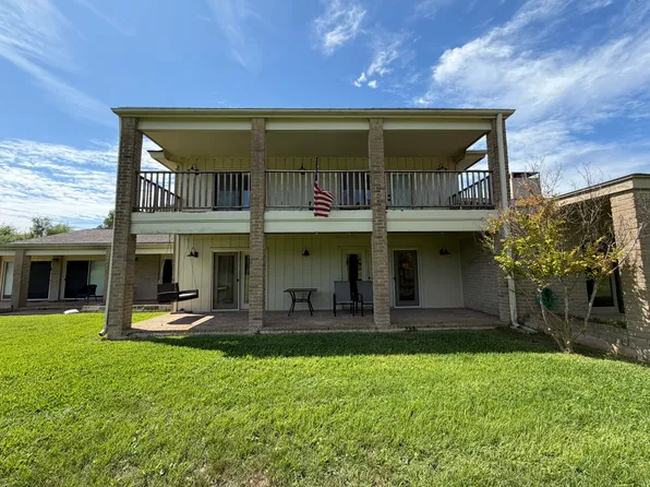 11125 Pinehurst Dr APT C, Austin, TX 78747