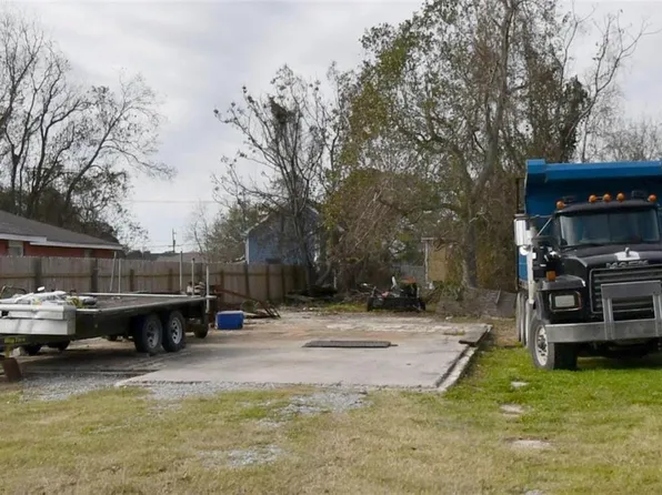 1826 Tricou St, New Orleans, LA 70117