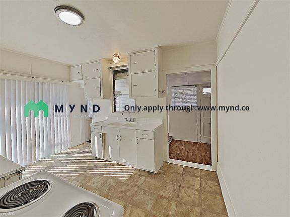2nd image of 3541 Florida St