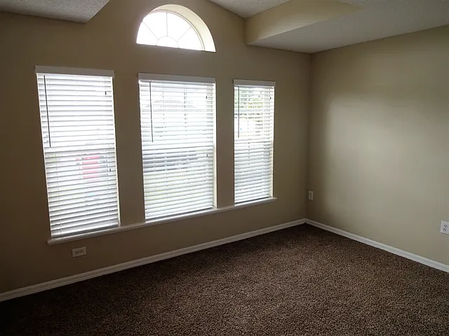 7367 Wood Duck Rd — Photo 4