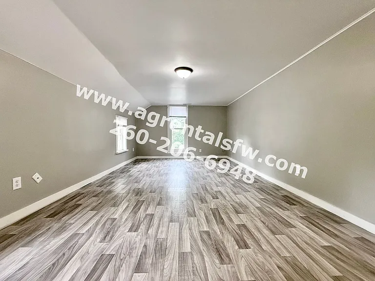 874 Cline St — Photo 6