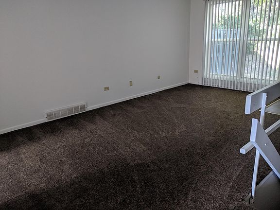 4th image of 1229 Fairwood Ct APT F