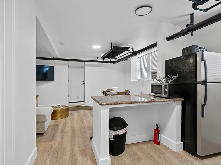 7505 Palisade Ave #E1 — Photo 17