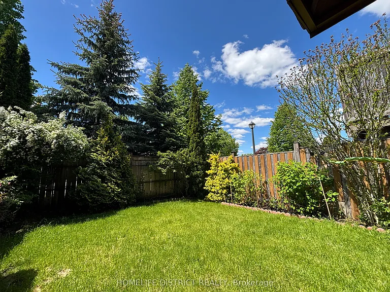 137 Ducatel Cres — Photo 11