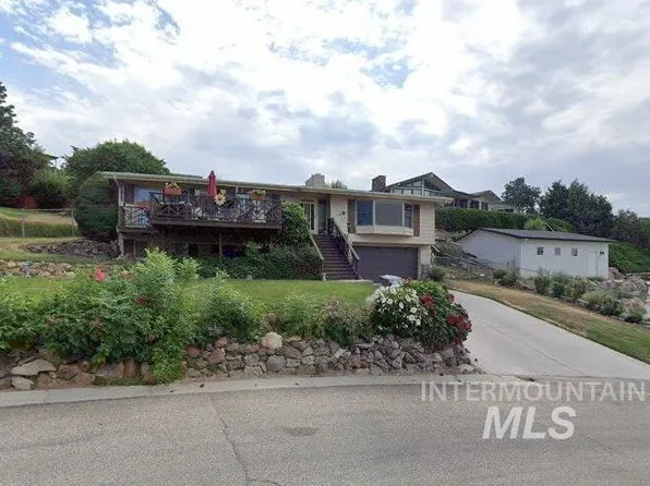2754 E Starcrest Dr, Boise, ID 83712