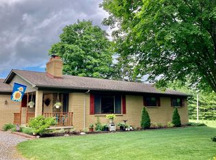 7685 Dixboro Rd, South Lyon, MI 48178