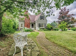 25 Mitchell Dr, Pittsburgh, PA 15241