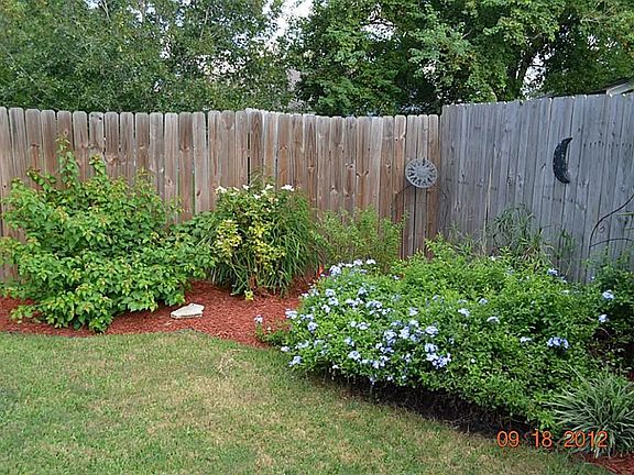 3rd image of 3902 Windsor Dr