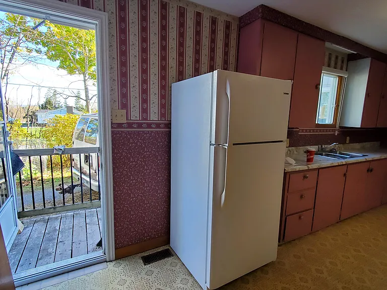 2112 Cowan St #2 — Photo 4