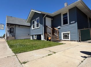 104 Pulaski Rd, Calumet City, IL 60409