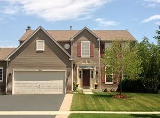 1902 Apple Valley Dr, Wauconda, IL 60084