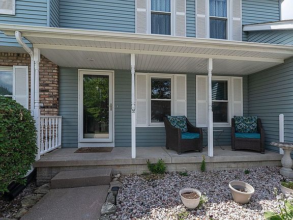 2nd image of 4704 Amesbury Dr