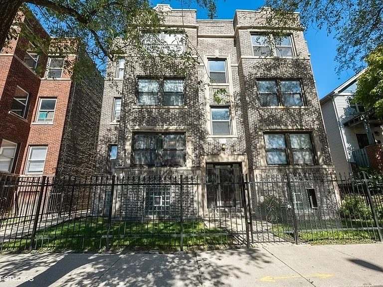 4934 W Jackson Blvd #1E — Photo 1