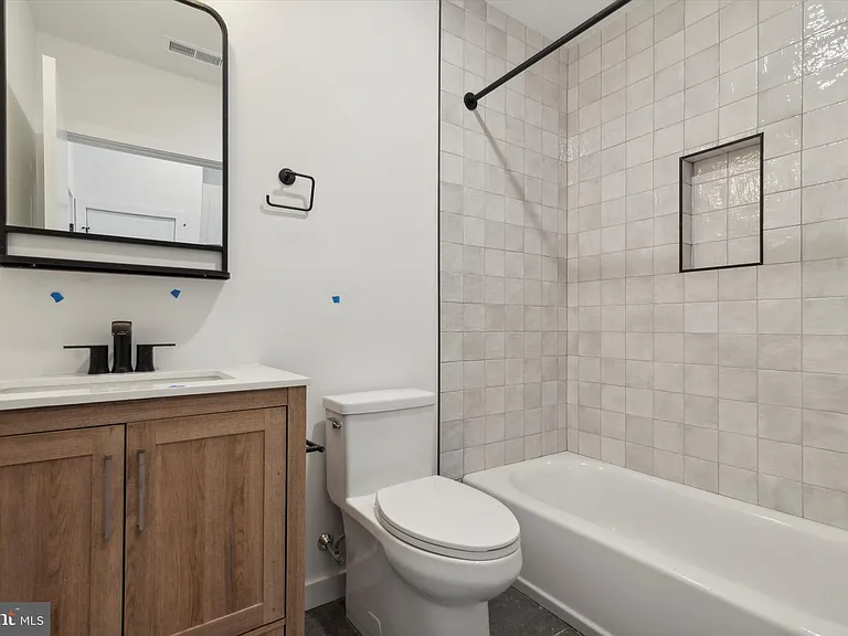 1704 Frankford Ave #2R — Photo 10