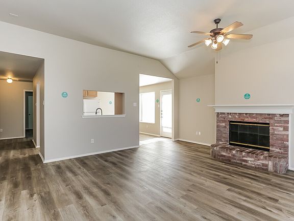 5th image of 1402 Gray Dawn Dr