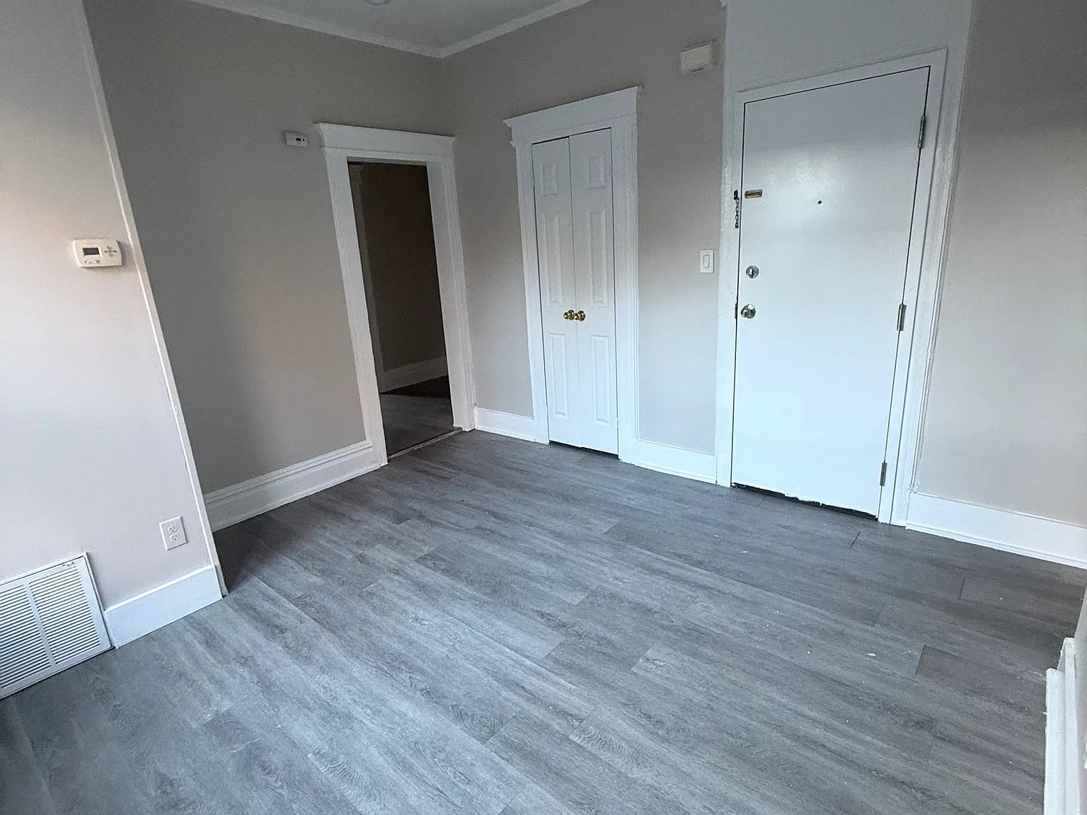 3 bed, $1,800 — Photo 4