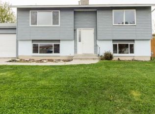 5436 S Black Mica Cir, Kearns, UT 84118