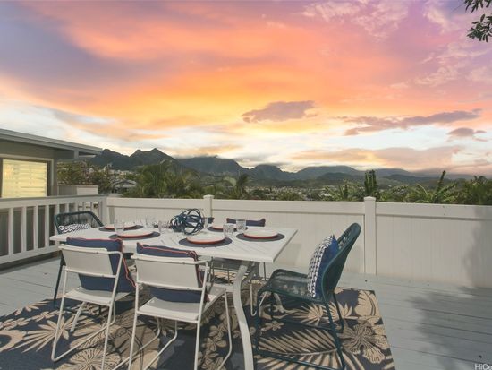 1334 Kuuna St, Kailua, HI 96734
