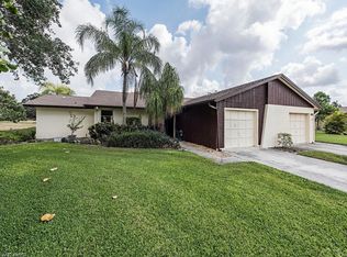 4707 Lakewood Blvd, Naples, FL 34112