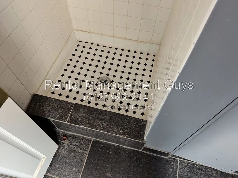 2411 Golden Valley Rd #2 — Photo 6