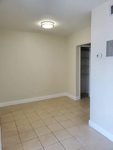 2822 Van Buren St #103 Photo 1