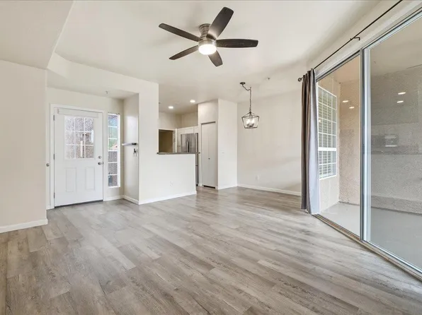 1633 E Lakeside Dr Unit 63, Gilbert, AZ 85234