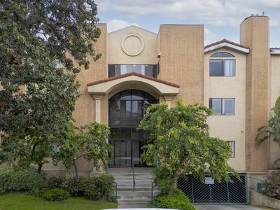 450 W Dryden St APT 104, Glendale, CA, 91202