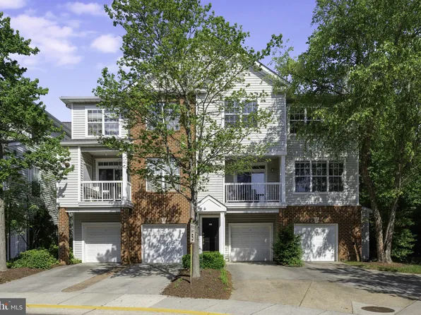 13094 Marcey Creek Rd, Herndon, VA 20171