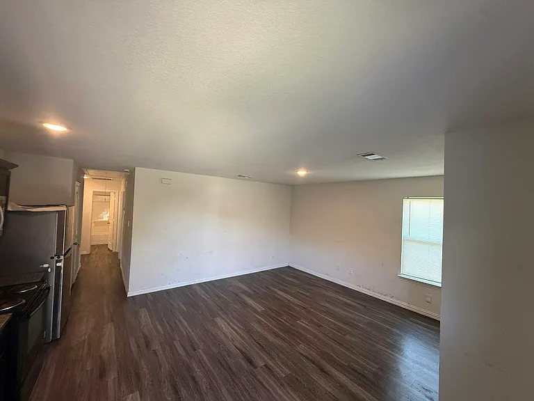 5509 Nielan St #B — Photo 5