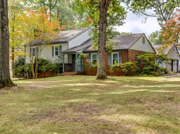 1010 Farfields Dr, Lynchburg, VA 24502