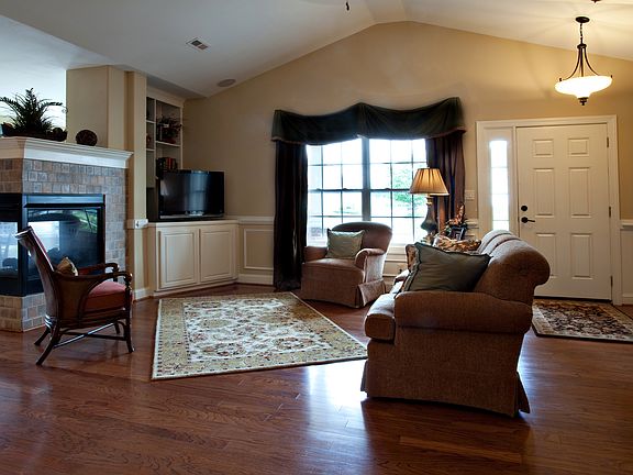 5th image of 1509 Carrolton Way