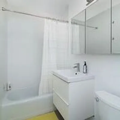 Rented by Metropolitan Property Group | media 6
