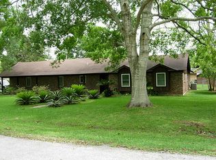 21 Nueces St, Bay City, TX 77414