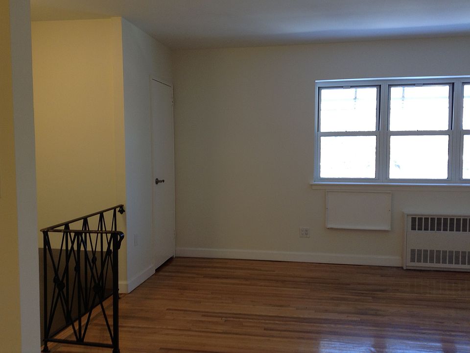 1st image of 283 Bay 41st St #3
