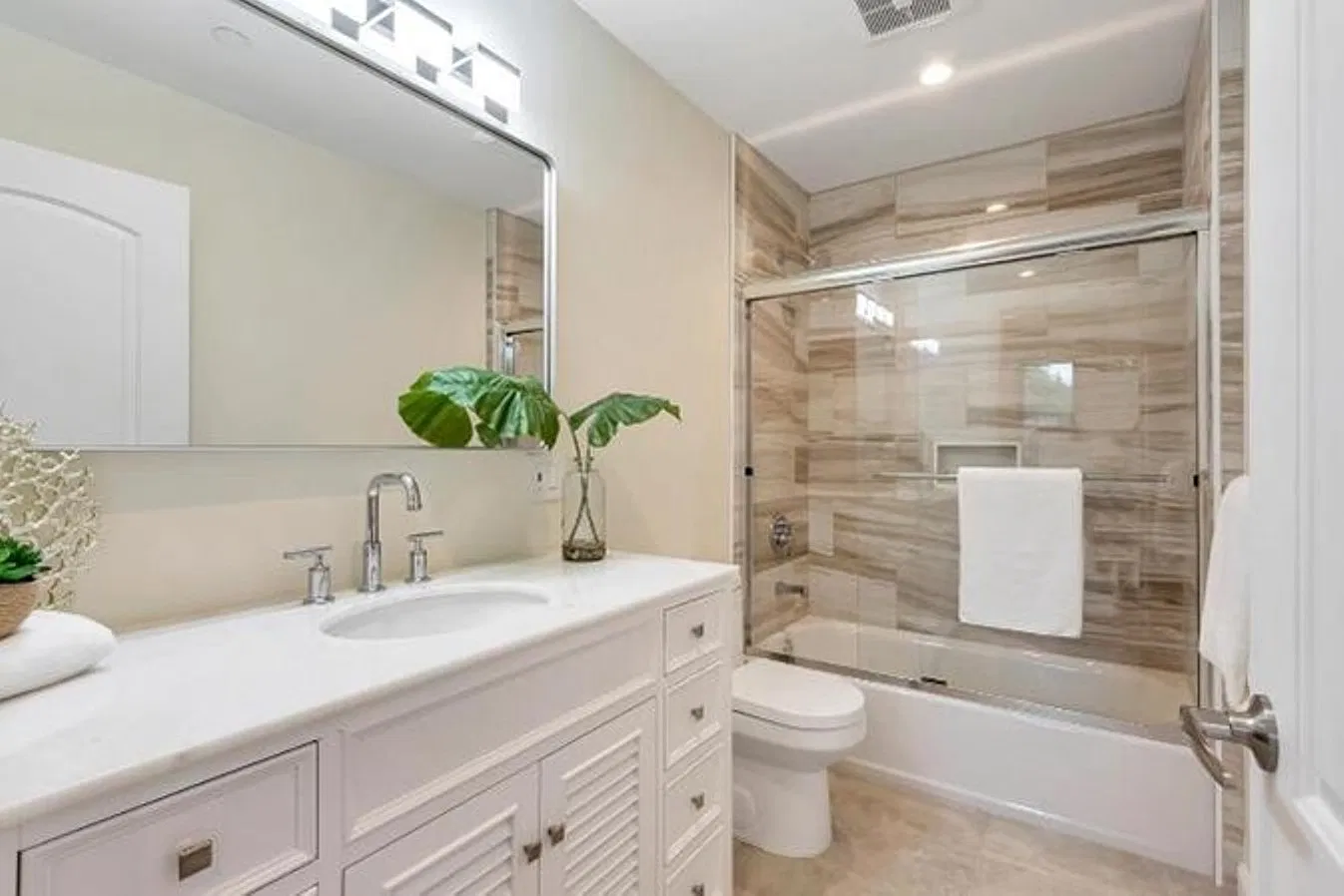 3 bed, 1707 sqft, $4,300 — Photo 2