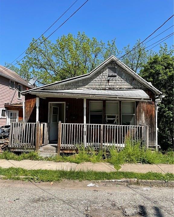 1st image of 23 Gibson Ave