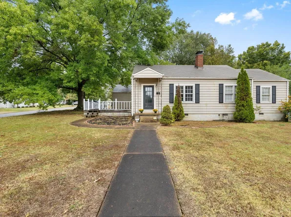 3301 Hatch Blvd, Sheffield, AL 35660