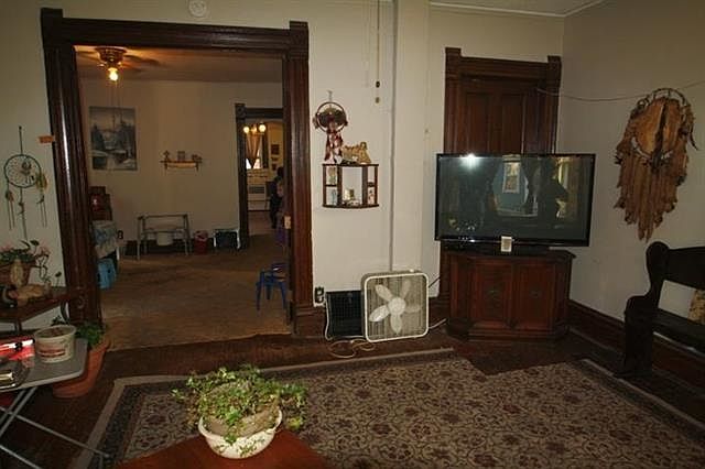 2nd image of 518 Union St