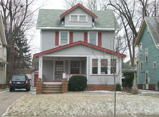 2063 Lakeland Ave, Lakewood, OH 44107